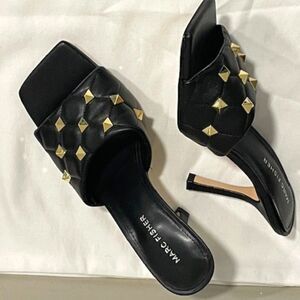 MARC FISHER Black Gold Rockstud Quilted Dacorin Slides Sandals Women's Sz 8